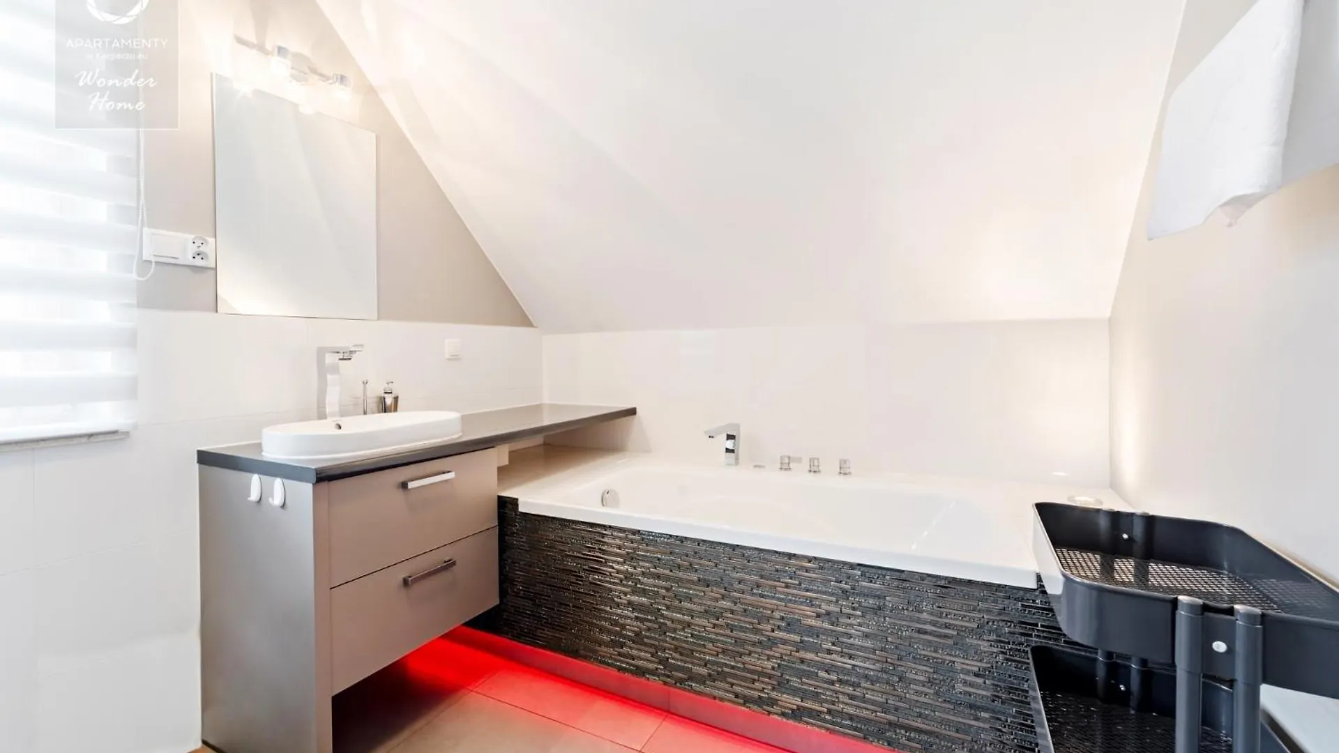 Wonder Home - Domki Gorskie Na Osiedlu Dozorowanym, Z Kominkami I Placem Zabaw Karpacz Poland