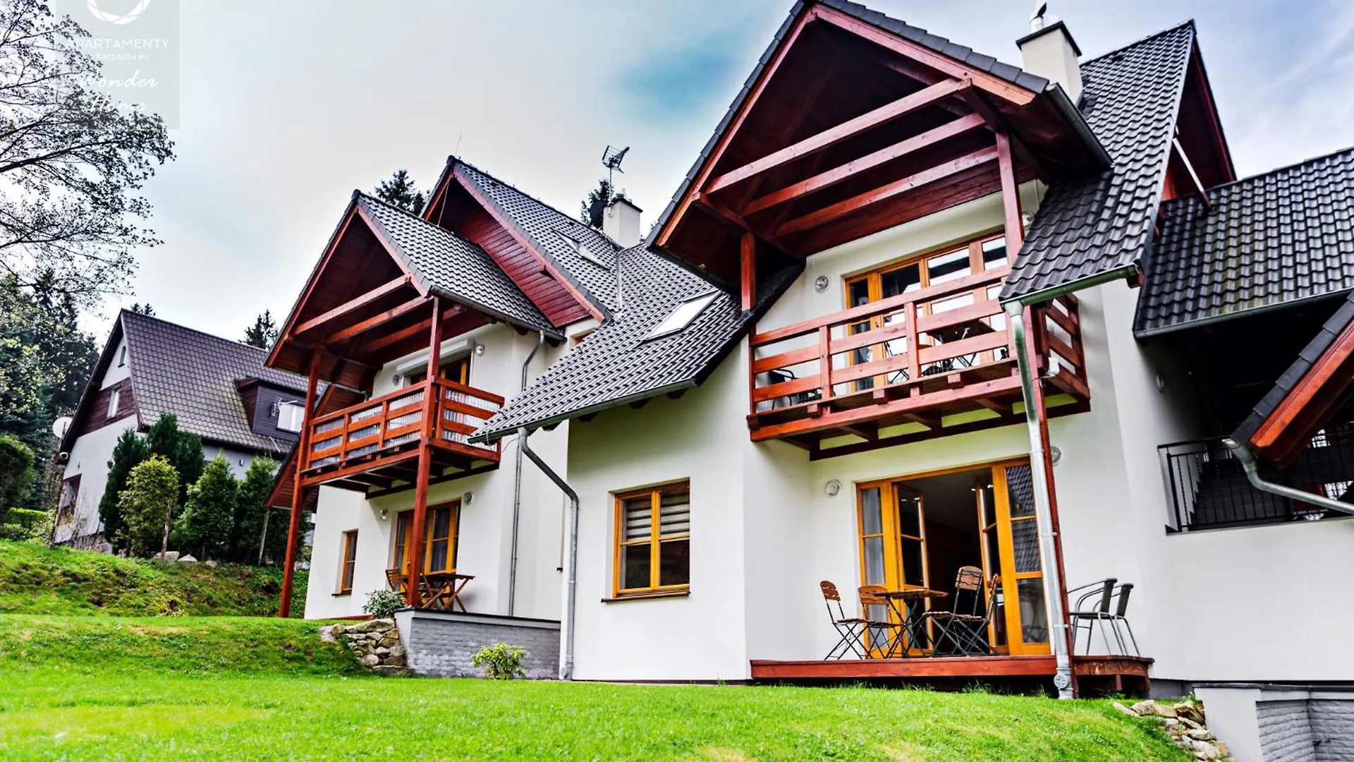Wonder Home - Domki Gorskie Na Osiedlu Dozorowanym, Z Kominkami I Placem Zabaw Karpacz 0*,